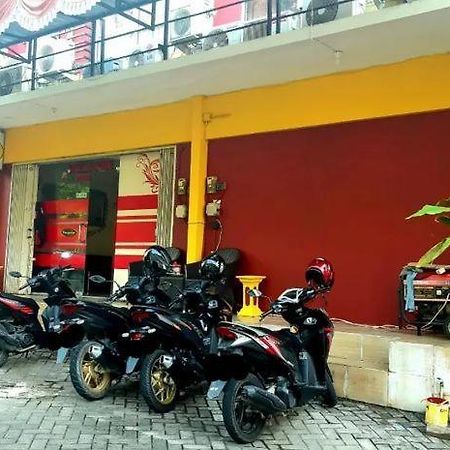 Pringgondani Guesthouse Pandanaran Hills Semarang Exterior foto